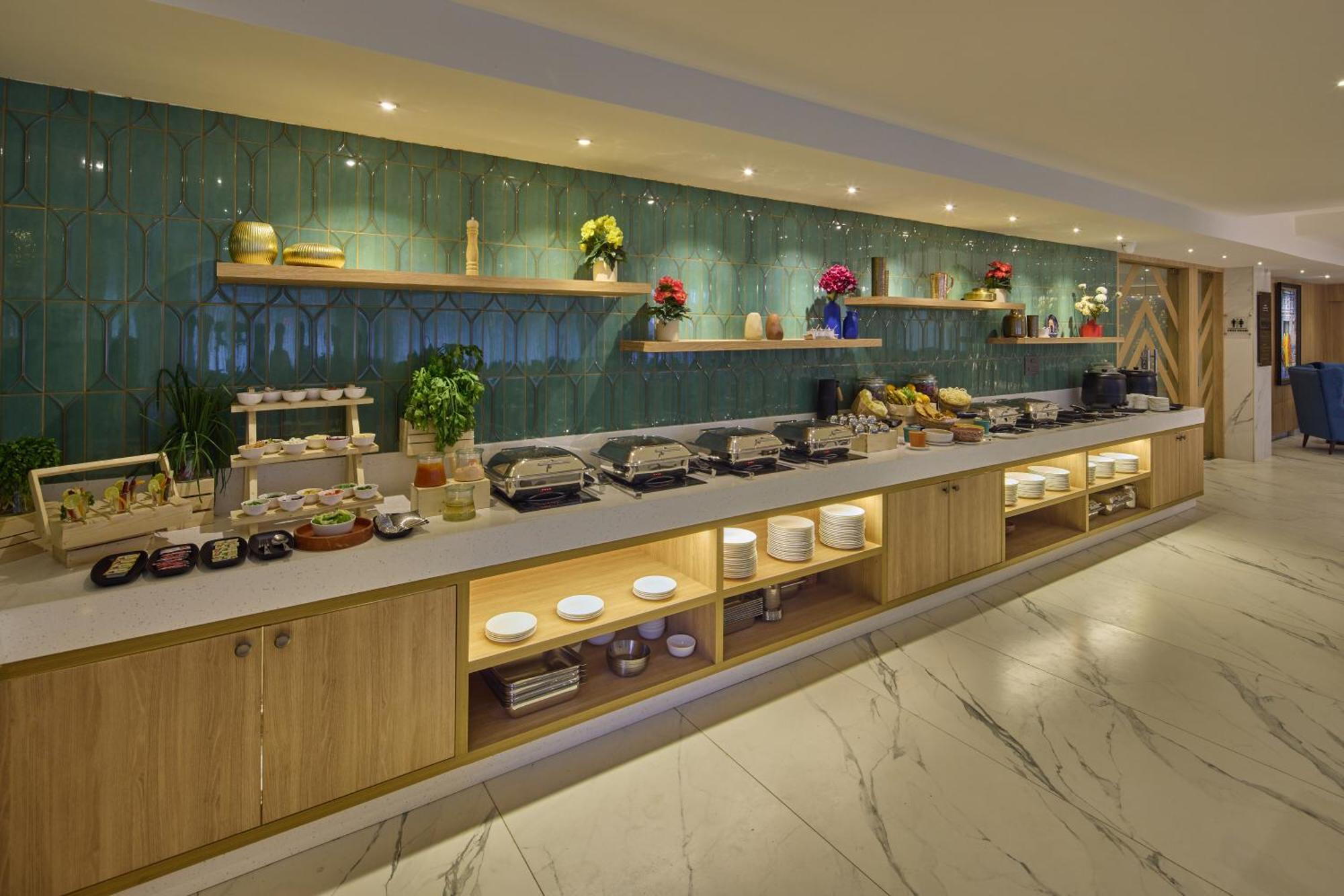 Grand Continent Hebbal A Sarovar Portico Affiliate Hotel Bangalore Exterior foto