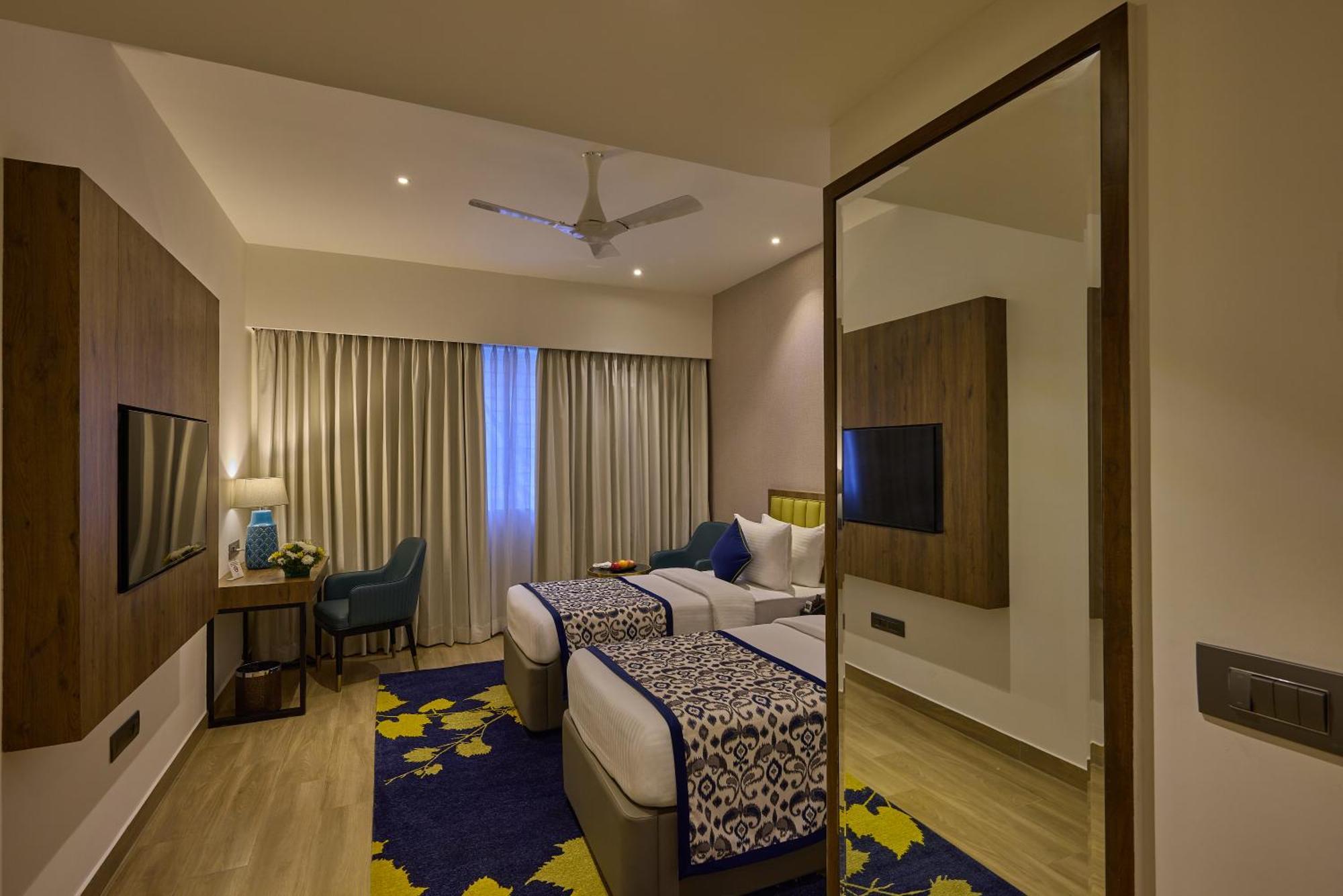 Grand Continent Hebbal A Sarovar Portico Affiliate Hotel Bangalore Exterior foto
